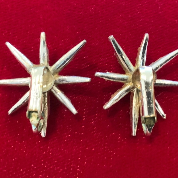 Vintage Earrings - Picture 4 of 5